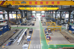 智能砖机引领空心砖制品新潮流，泉工股份打造高效生产线